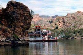 Canyon Lake Dolly Steamboat
